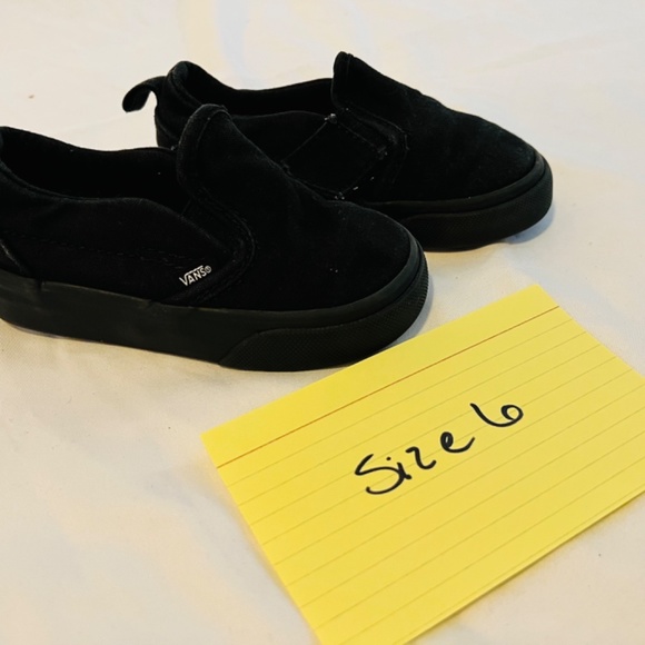 Vans - Picture 2 of 2